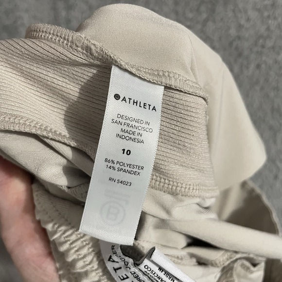 Athleta Brooklyn Textured Jogger Pants Womens Size 10 Cream Leopard Print Style - Picture 3 of 8